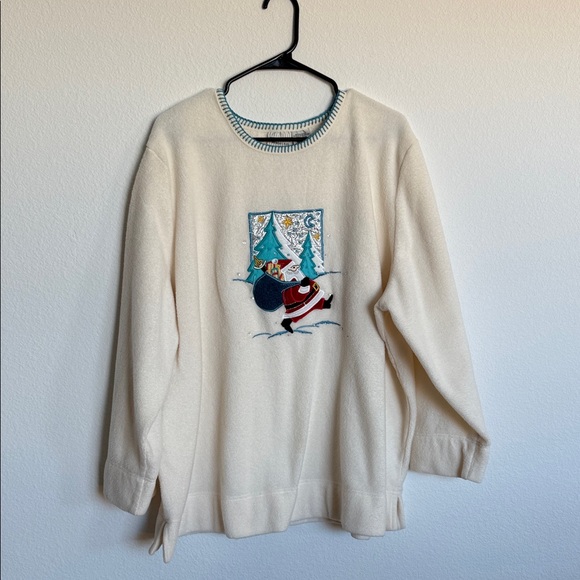 White Stag Sweaters - White Stag Cream Sweater with Winter Scene